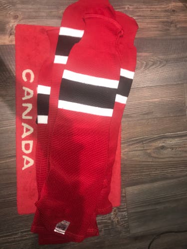 Red Senior XL Kobe Socks