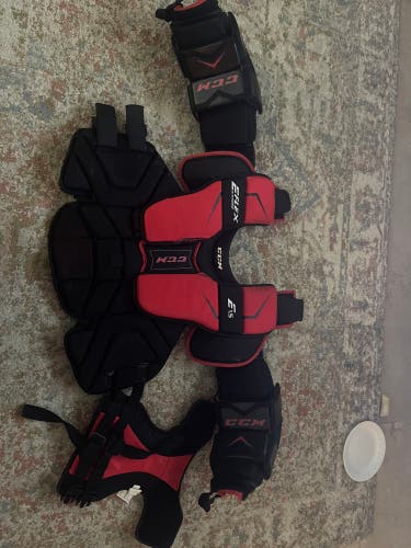 Used Small CCM Extreme Flex E1.5 Goalie Chest Protector