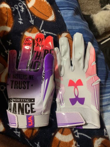 Sz Large Under Armour Football Gloves