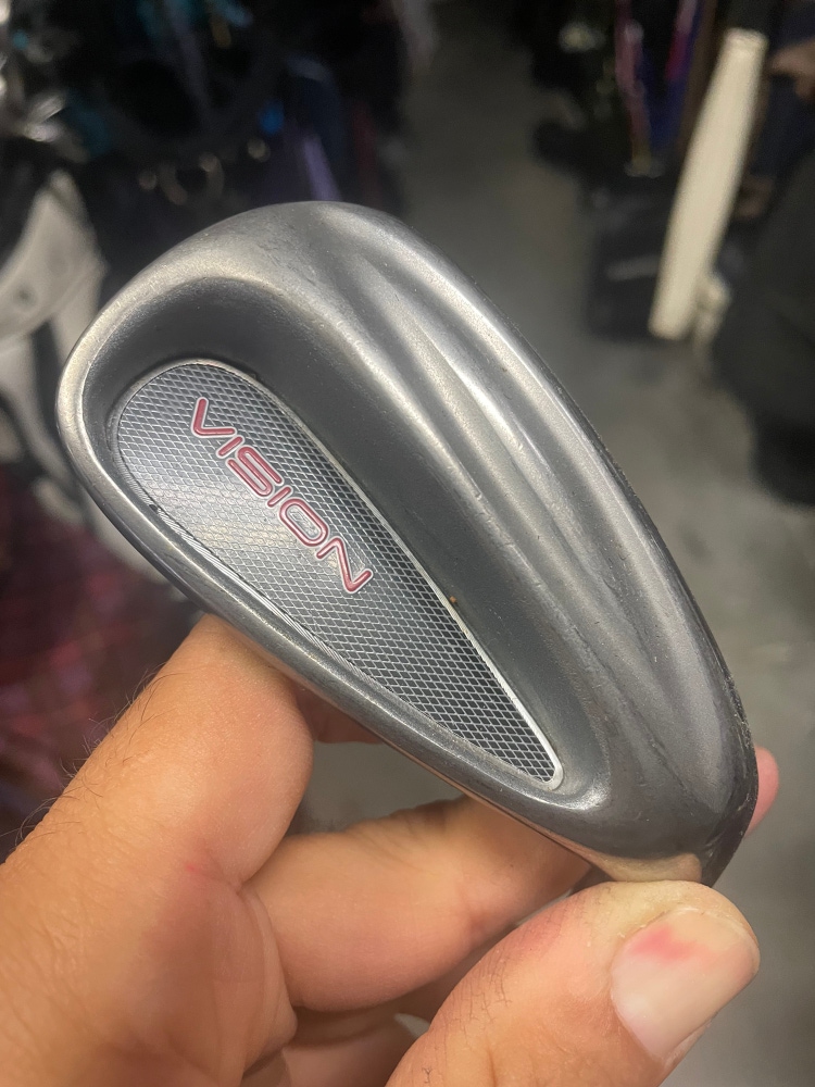 Dunlop Vision Pitching Wedge  In right Handed