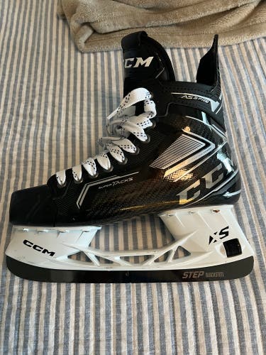 Used CCM Regular Width  Size 9.5 AS3 Pro Hockey Skates