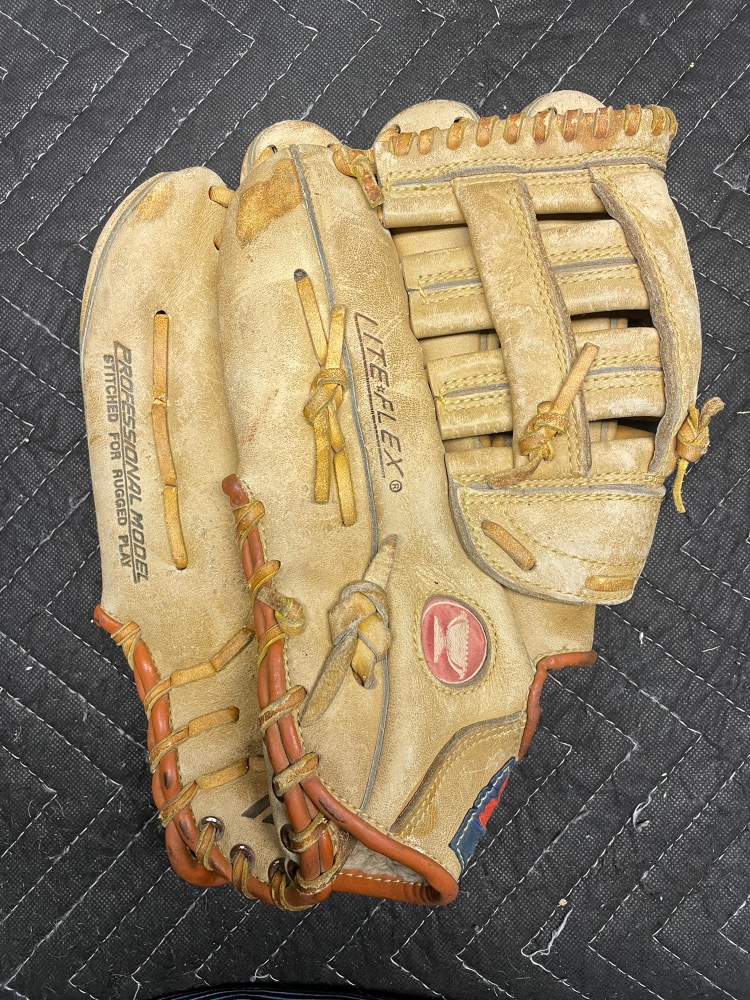 Vintage MIZUNO Used Outfield 13" Baseball Glove