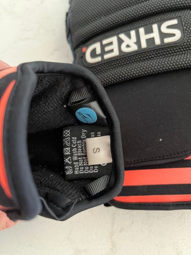 New Shred race mittens