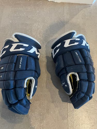 CCM 14" Tacks 4 Roll Pro Gloves