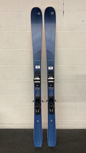 Used Women's 2021 Blizzard Black Pearl 88 Skis 165cm 16502001