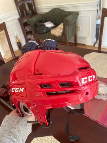 CCM Tacks 910 Helmet Medium Lightly Used