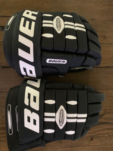 Bauer Impact 300 Hockey Gloves