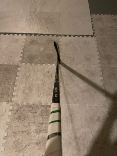 Intermediate Right Handed P92  Sling Hockey Stick