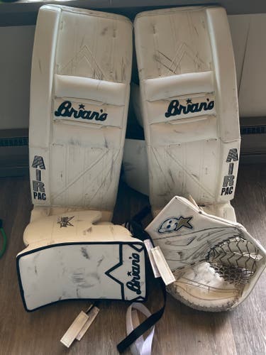 Used 33" Regular Brian's Heritage Goalie Full Set
