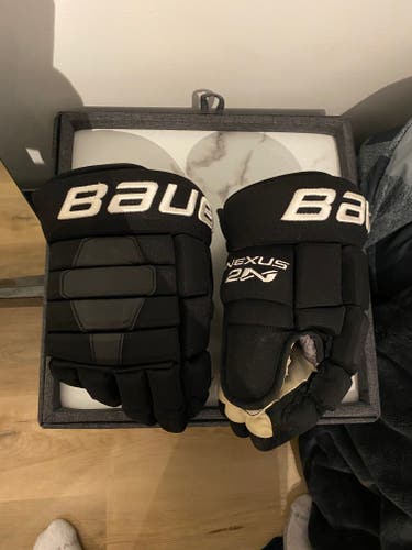 Flyers Bauer Nexus 2N Gloves 14" Pro Stock Short Cuff