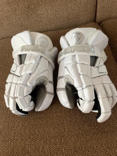 Used Maverik 13" M4 Goalie Gloves