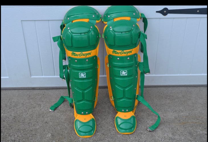 MacGregor Adult Catchers Shin Guards