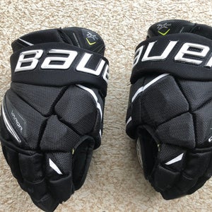 Used Bauer Vapor 2X Pro Gloves 10"
