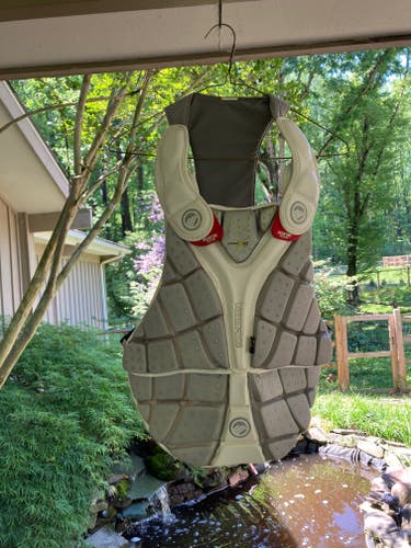 Medium Maverik Rome RX3 Chest Protector