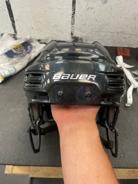 New Large Bauer Re-Akt 200 Helmet