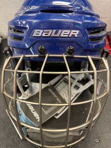 New Large Bauer  Re-Akt 100 Helmet Combo