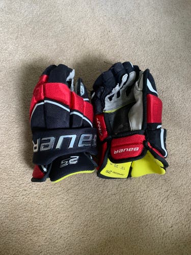Used Bauer 13" Supreme 2S Gloves