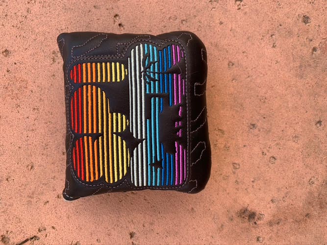 Used TaylorMade Desert Vibes Spider Head Cover