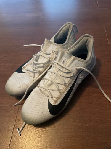 White Adult Size 12 (Women's 13) Nike Huarache