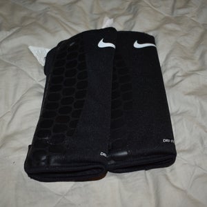 Nike Dri Fit One Size Compression Arm Sleeves / Pads - New Condition!
