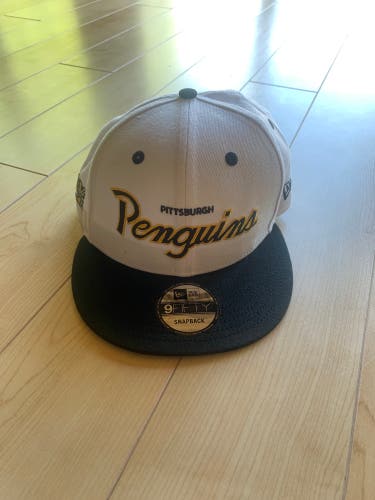 White New SnapBack New Era Hat