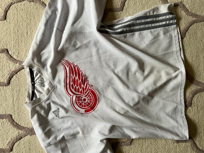 Red wings practice Jersey