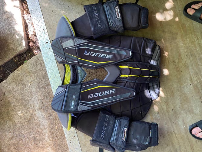BAUER SUPREME 2S PRO GOALIE CHEST AND ARM PROTECTOR - SENIOR