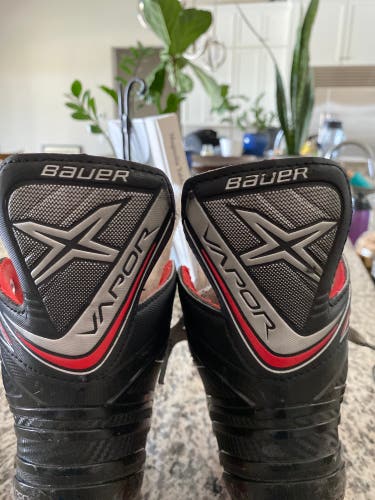 Used Bauer Regular Width Size 3 Vapor XR300 Inline Skates