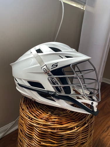 Cascade S White Lacrosse Helmet