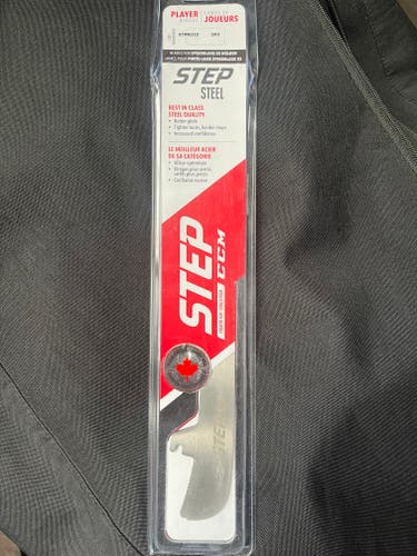 New Step Steel CCM SpeedBlade XS 263