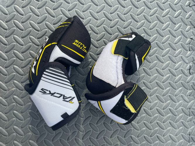 Used Small CCM Tacks Vector Plus Elbow Pads