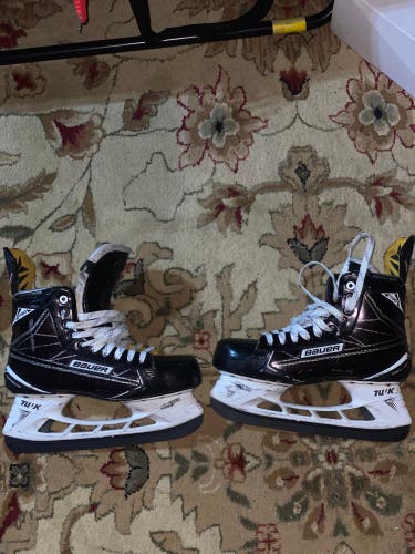 Used Bauer Regular Width Size 9.5 Supreme S190 Hockey Skates