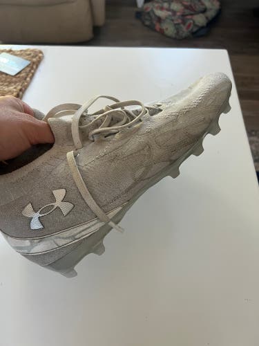 Used Size Men's 10.5 (W 11.5) Low Cut