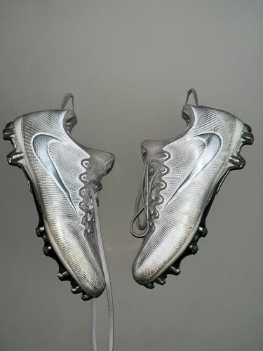 White Men's Molded Cleats Nike Vapor
