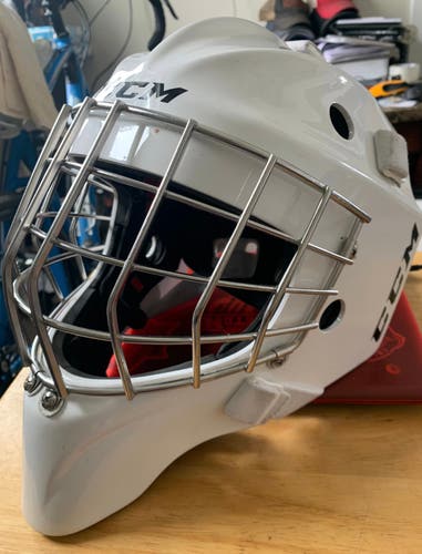 Used CCM GFL 1.9 Goalie Mask