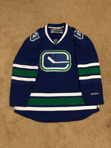 Vancouver Canucks NHL Reebok Alternate Hockey Jersey Size XL