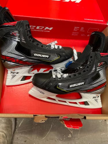 New Bauer  Pro Stock  Vapor 2X Pro Hockey Skates