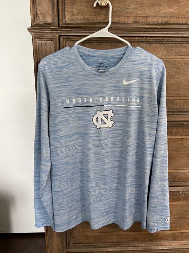 UNC team issued long sleeve