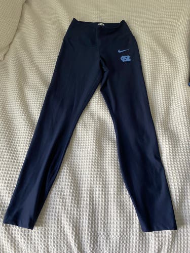 Unc team issued leggings Drifit Bundle