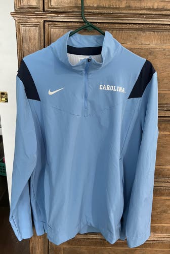 UNC team issued quarter zip