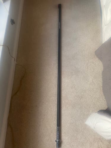 New Maverik Caliber D Pole (Black)