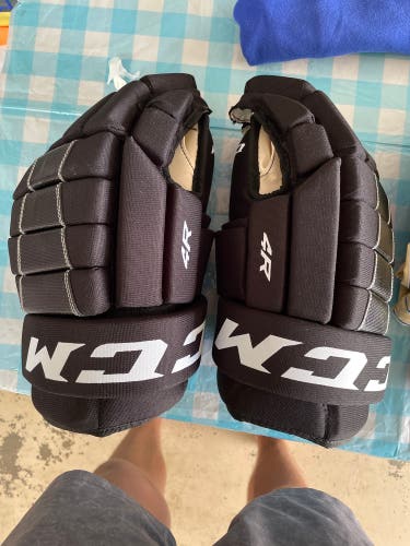 CCM 15"  4R Gloves