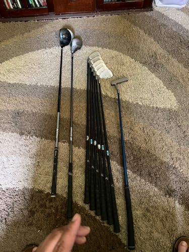 Women's Right Handed Ladies Flex 9 Pieces Powerbilt Clubs (Full Set)