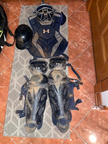 Under Armour Catcher's Set