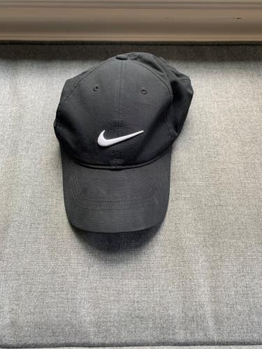Black Adult Men's Used One Size Fits All Nike Golf Hat