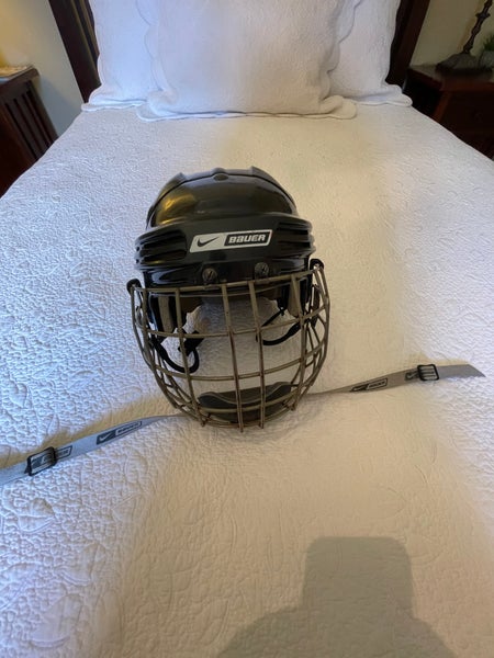 Nike Bauer Youth Hockey Helmet FM4500 True Vision