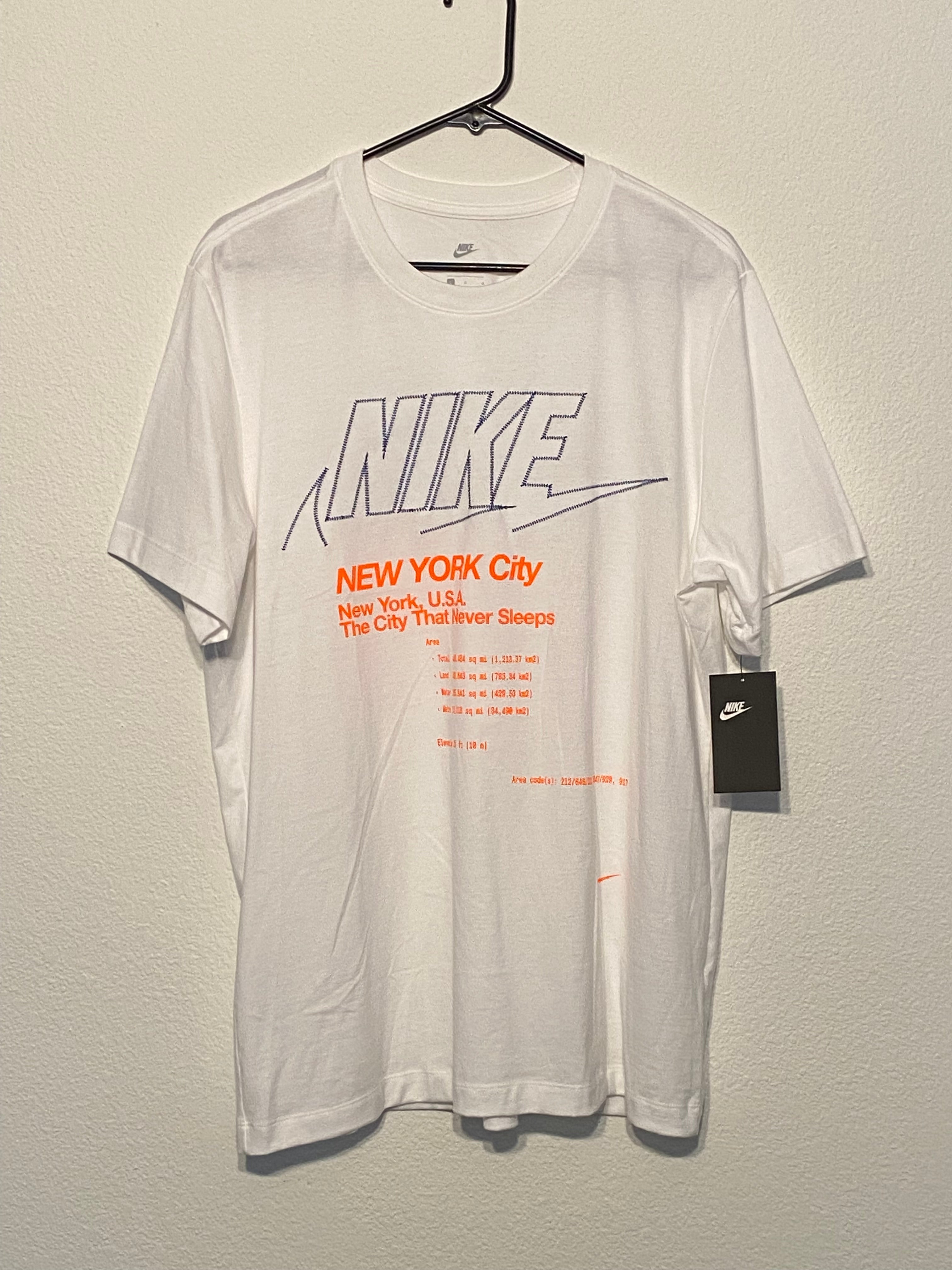 NIKE Sportswear "The City That Never Men's Size L White T Shirt | SidelineSwap