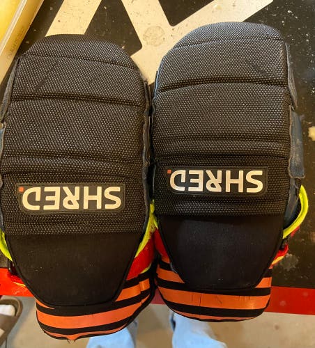 Used Medium Shred Racing Gloves