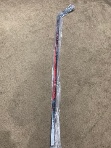 Senior Right Handed P28 70 Flex Jetspeed FT4 Pro Hockey Stick