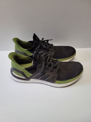 Lightly Used Men's Size 13 Adidas Ultraboost 19' Shoes